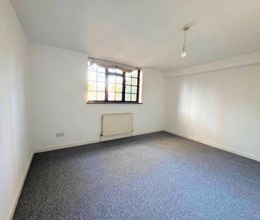 3 bedroom maisonette to rent - Photo 4