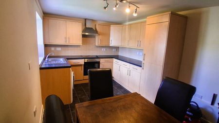 88 High Street, March - Photo 3