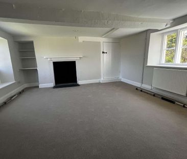 A beautifully renovated three double bedroom semi-detached period c... - Photo 1