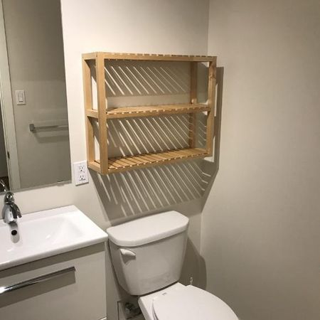 Loft entièrement meublé à louer Vieux-Québec avril 2026 - Photo 4