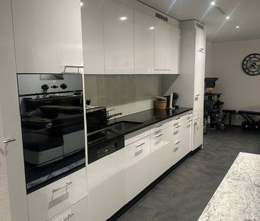 Rent a 2 ½ rooms apartment in Birmensdorf - Photo 1