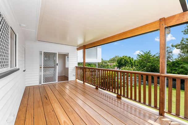 Renovated, Great Location, Air Con - Photo 1