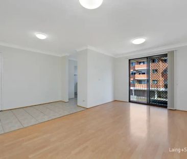 “Modern Unit Close to All” - Photo 2