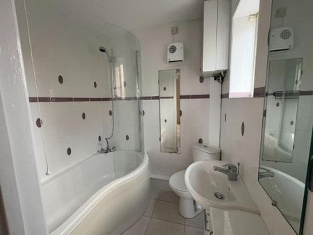 1 bedroom semi-detached house to rent - Photo 5