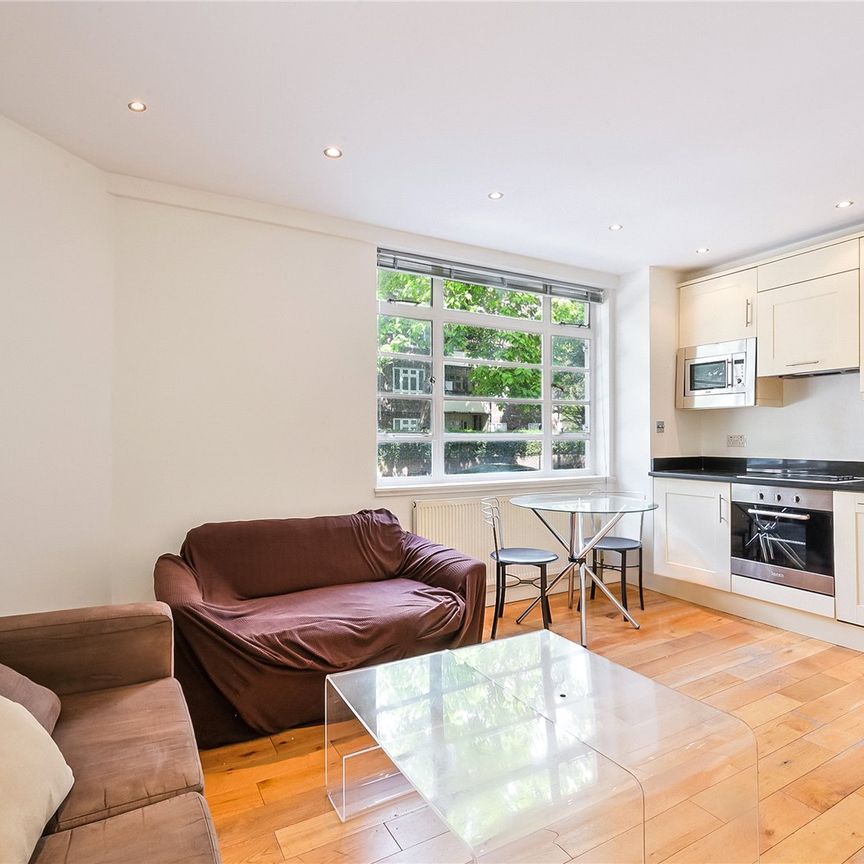 One Bedroom Apartment in the Heart of Chelsea - Photo 1