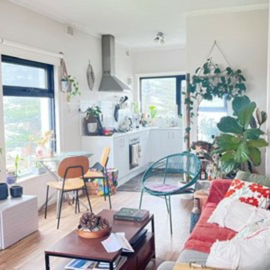 Modern Coastal Apartment, Close to the Beach - Photo 1