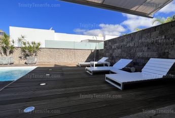 Short term rental of the luxury modern villa in El Duque / VILLA TESORO EL DUQUE