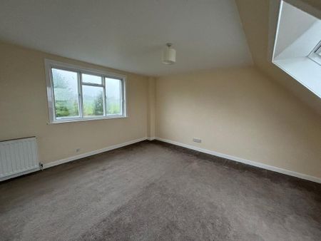 4 bedroom terraced house to rent - Photo 5