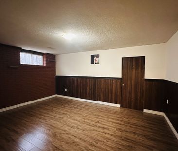 For Lease - 36 Weldrick Road, Richmond Hill, Ontario - Photo 3