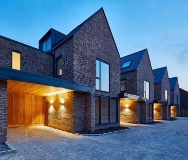 The Mount, Hale Barns, Altrincham, WA15 - Photo 1