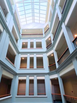 1 Bedroom on Queen St - Photo 1