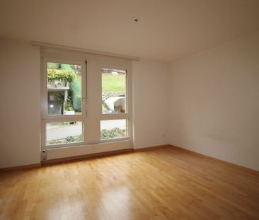 very nice and spacious 4-room apartment on the upper floor - Photo 1