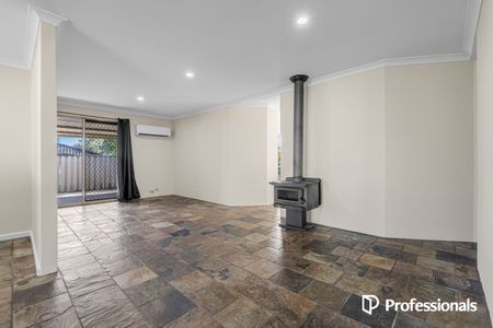 4x2 Family Home with Multiple Living Areas - Photo 2