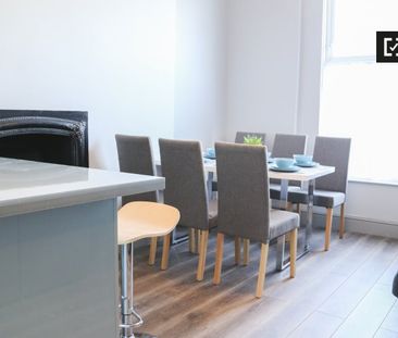 Room in a shared 8-bedroom apartment, Inns Quay, Dublin - Photo 6