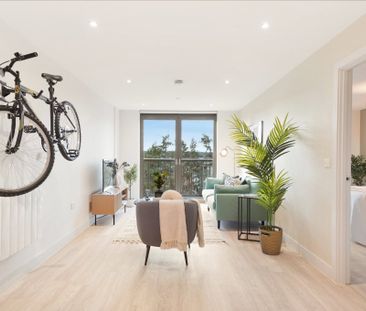 The Oakgate, KT22 7RZ, Surrey - Photo 5