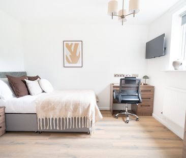 Apt 204, Cambridge House - Photo 2