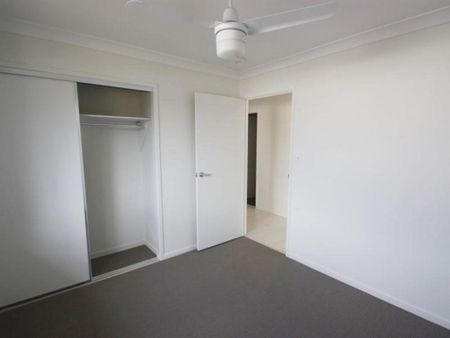 High up on the hill to catch the breezes - Photo 4