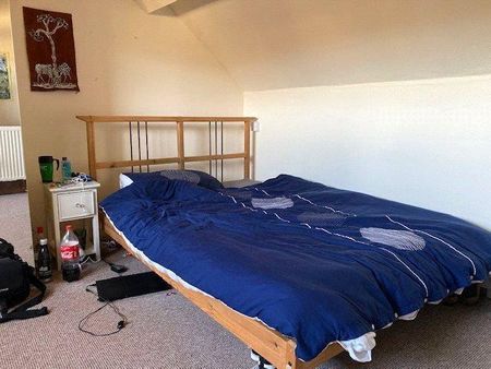 3 bedroom terraced house to rent - Photo 2