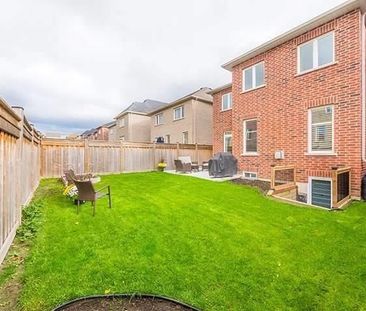 For Lease - 10 Harvest Hills Boulevard, East Gwillimbury, Ontario - Photo 5