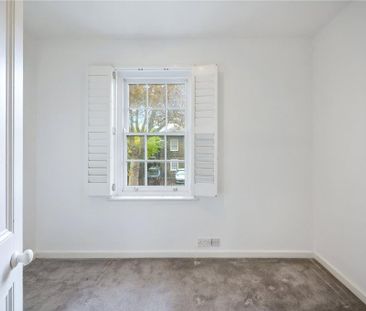 3 bedroom end of terrace house to rent - Photo 4