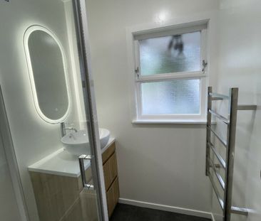 Hillcrest - 2 Bedroom - Photo 6