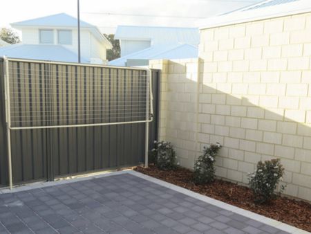 Spacious 3-Bedroom, 2-Bathroom Dayton Home - Photo 4