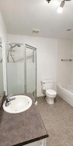 2 CH - 1 SDB - Saint-Lambert - $1,800 /mo - Photo 3