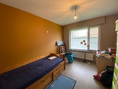 Gelijkvloerse villa met tuin in rustige woonwijk Ieper - Foto 3