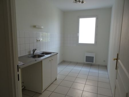 Location Appartement 2 pièces 51m² ORLEANS 45100 - Photo 4
