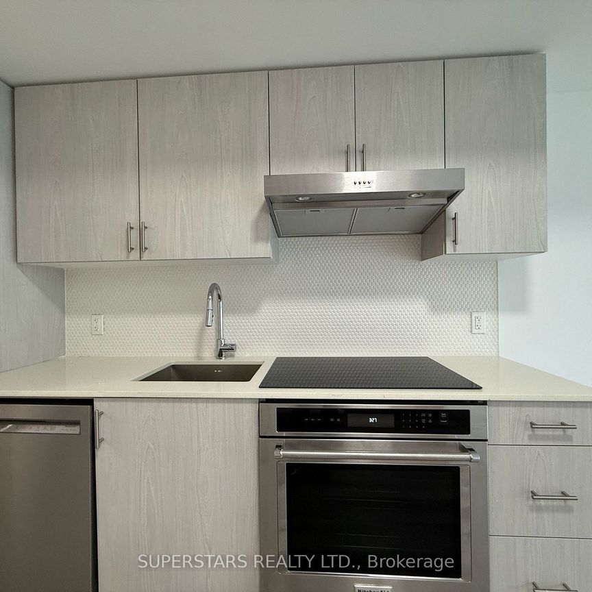 For Lease - 485 Logan Avenue Unit# 308, Toronto, Ontario - Photo 1