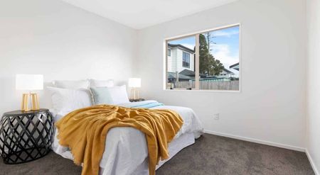 Tidy 3-Bedroom Home in Convenient Manurewa Loc... - Photo 2