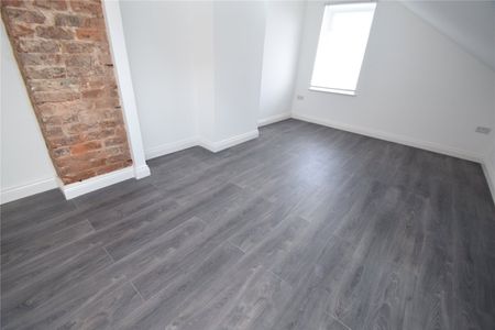 2 bed maisonette to rent in Wellington Road, Bridlington, YO15 - Photo 2