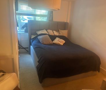 Room in a Shared Flat, Bowen Drive, SE21 - Photo 5