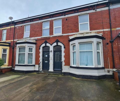 2 bedroom flat to rent - Photo 1