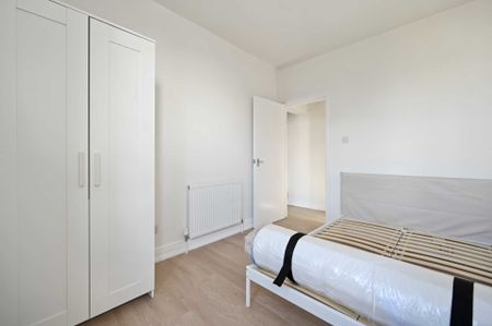 Price £535 pw - Available 04/11/2025 - Furnished - Photo 2