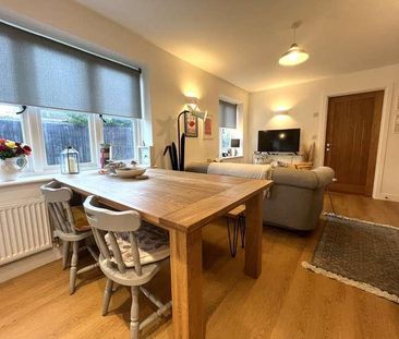 Stone Mason Court, Witney Road, Long Hanborough, Witney, Oxfordshir... - Photo 2