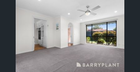 Spacious 3-Bedroom Home with Generous Entertaining and Prime Location - Photo 3