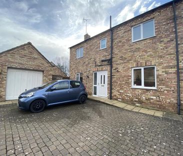 2 bedroom detached house to rent - Photo 5