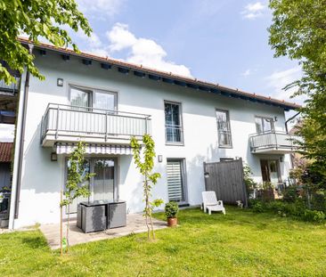 Gemütliche Dachgeschosswohnung mit Balkon in ruhiger Ortslage - Photo 3