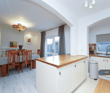 3 bedroom detached house to rent - Photo 1