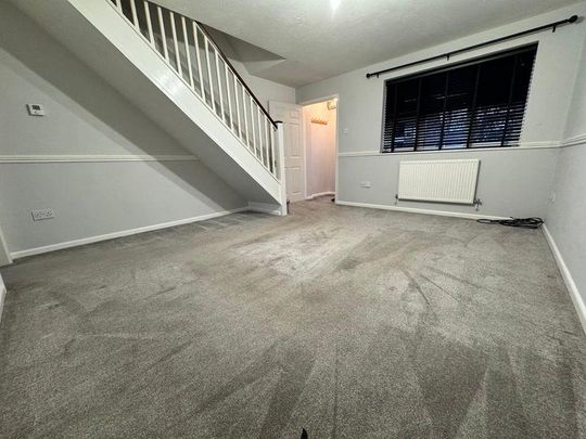 2 bedroom end of terrace house to rent - Photo 1