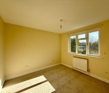 2 bedroom detached bungalow to rent - Photo 4