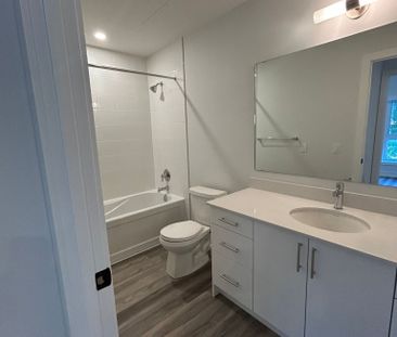 For Lease - 1100 Lackner Place Unit# 221, Kitchener, Ontario - Photo 3