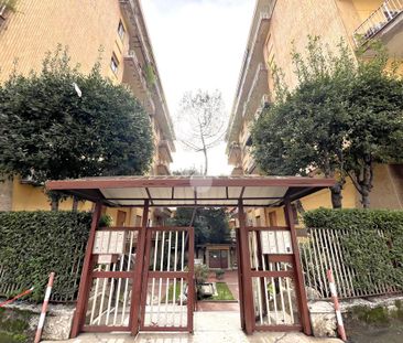 Quadrilocale in affitto - Photo 2
