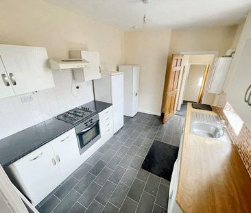 3 bed upper flat to rent in NE8 - Photo 6