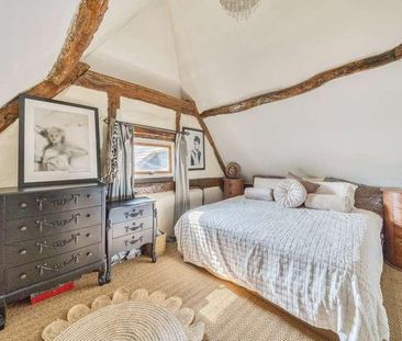 Swan Lane, Stoke Orchard, Cheltenham, Gloucestershire, GL52 - Photo 6