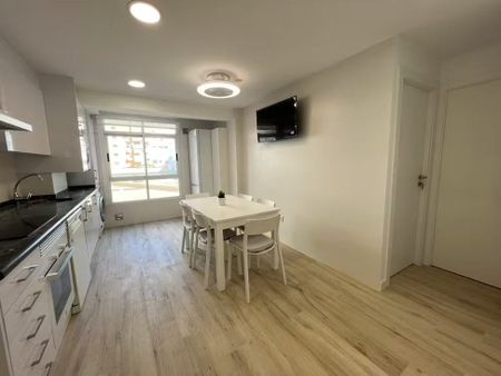 Carrer Poeta Artola, Valencia, Valencian Community 46021 - Photo 5