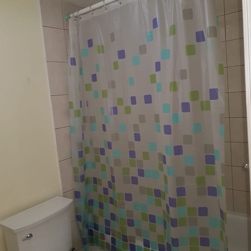 For Lease - 1502 Banwell Road, Mississauga, Ontario - Photo 1