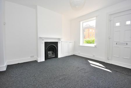 1 bedroom terraced house to rent - Photo 2