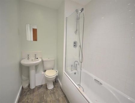 2 Bedroom Apartment To Let - Photo 5